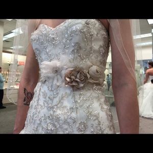 Oleg Cassini wedding dress